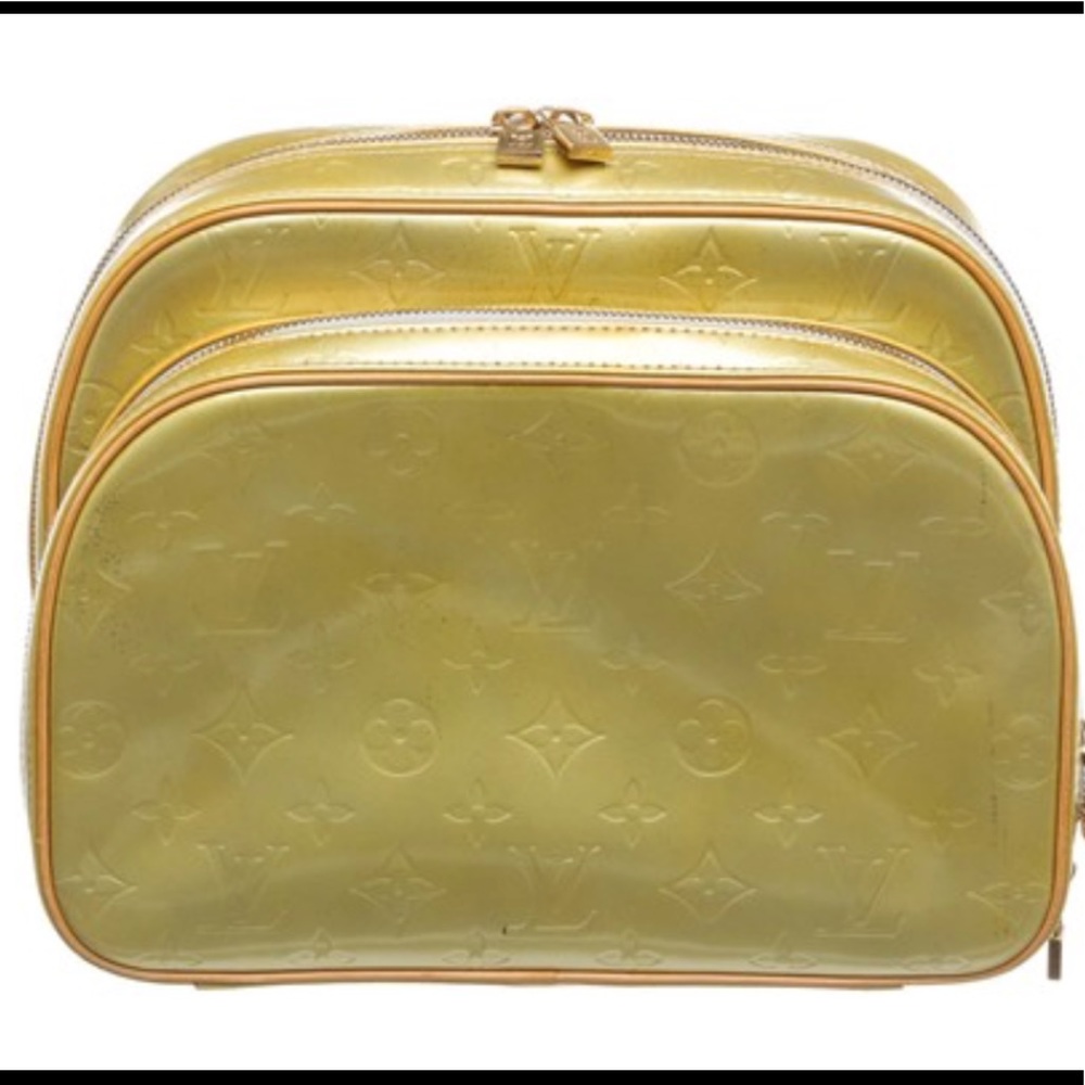 💝 SOLD 📪📍Authentic LV Vernis Back Pack -